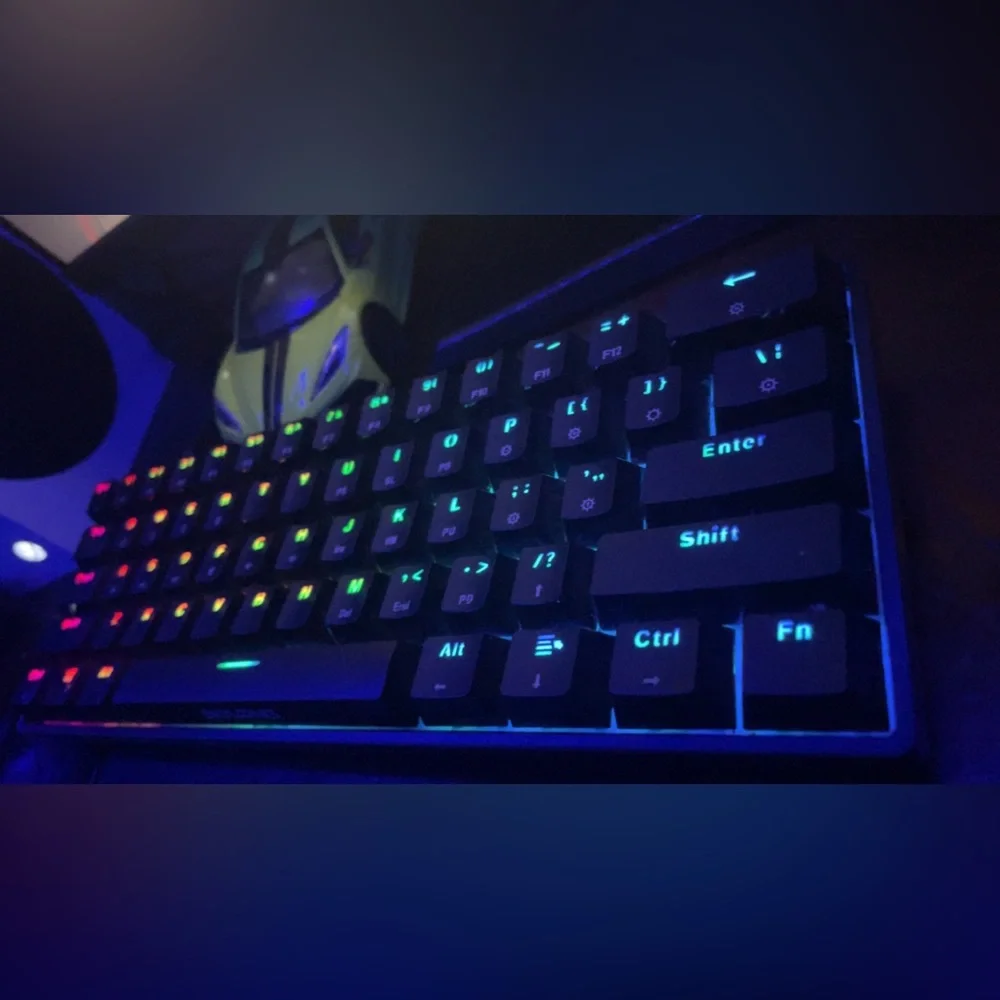 -keybored mouse and hyper x headset